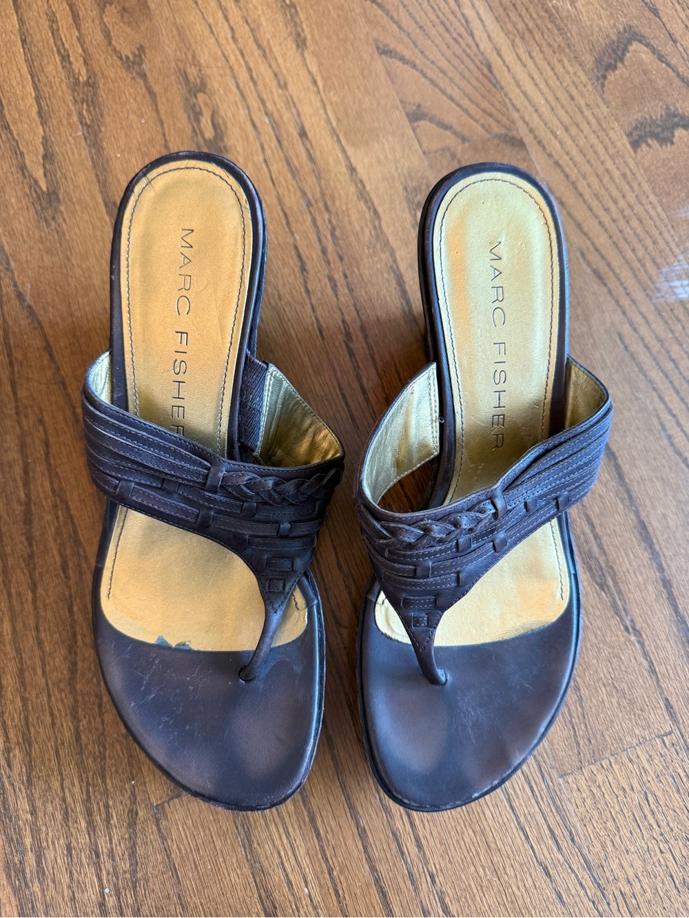 Marc Fisher Brown Leather Platform Wedge Thong Sandals Size 8